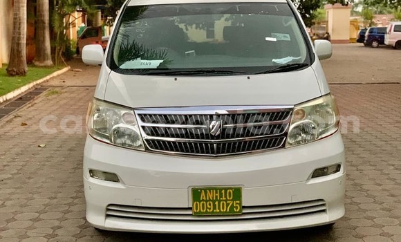 Buy Used Toyota Alphard White Car in Dar es Salaam in Dar es Salaam