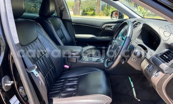 Buy Used Toyota Crown Black Car in Dar es Salaam in Dar es Salaam Buy Used Toyota Crown Black Car in Dar es Salaam in Dar es Salaam