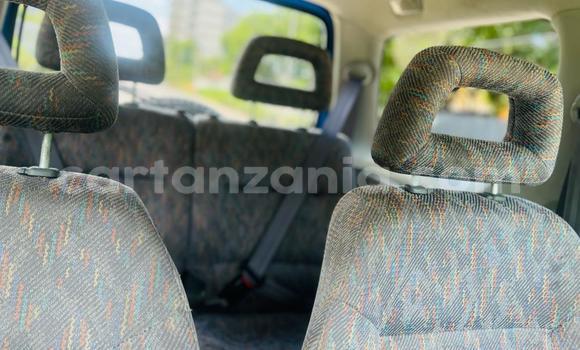 Nunua Mpya Suzuki Jimny Bluu Gari ndani ya Dar es Salaam nchini Dar es Salaam Nunua Mpya Suzuki Jimny Bluu Gari ndani ya Dar es Salaam nchini Dar es Salaam