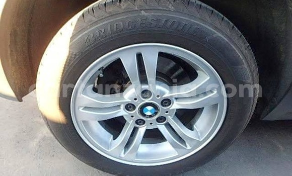 Nunua Imported BMW X3 Nyeusi Gari ndani ya Dar es Salaam nchini Dar es Salaam Nunua Imported BMW X3 Nyeusi Gari ndani ya Dar es Salaam nchini Dar es Salaam