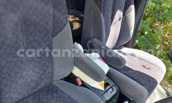 Nunua Ilio tumika Toyota Harrier Fedha Gari ndani ya Dar es Salaam nchini Dar es Salaam Nunua Ilio tumika Toyota Harrier Fedha Gari ndani ya Dar es Salaam nchini Dar es Salaam