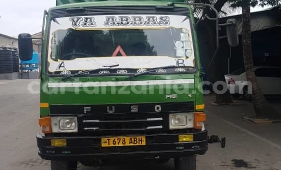 Nunua Ilio tumika Mitsubishi Fuso Fighter Kijani Lori ndani ya Dar es Salaam nchini Dar es Salaam Nunua Ilio tumika Mitsubishi Fuso Fighter Kijani Lori ndani ya Dar es Salaam nchini Dar es Salaam