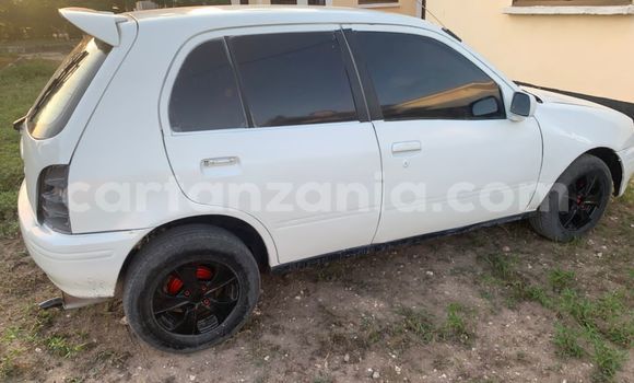 Buy Used Toyota Starlet White Car in Dar es Salaam in Dar es Salaam Buy Used Toyota Starlet White Car in Dar es Salaam in Dar es Salaam