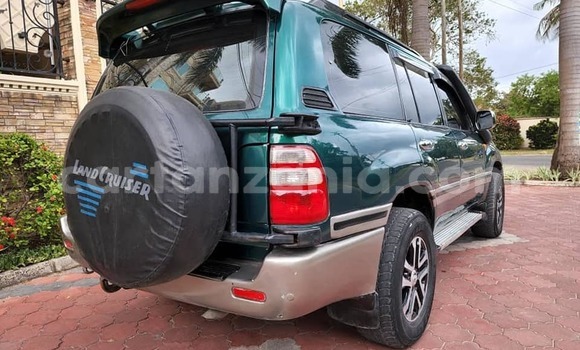 Nunua Ilio tumika Toyota Land Cruiser Kijani Gari ndani ya Dar es Salaam nchini Dar es Salaam Nunua Ilio tumika Toyota Land Cruiser Kijani Gari ndani ya Dar es Salaam nchini Dar es Salaam