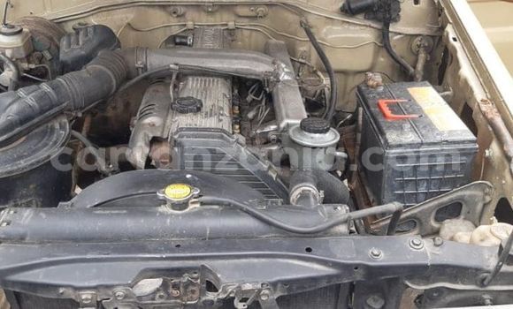Nunua Ilio tumika Toyota Land Cruiser Nyeupe Gari ndani ya Dar es Salaam nchini Dar es Salaam Nunua Ilio tumika Toyota Land Cruiser Nyeupe Gari ndani ya Dar es Salaam nchini Dar es Salaam