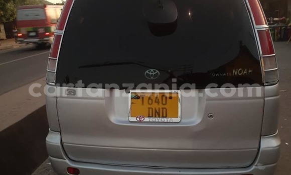 Nunua Ilio tumika Toyota Noah Fedha Gari ndani ya Dar es Salaam nchini Dar es Salaam Nunua Ilio tumika Toyota Noah Fedha Gari ndani ya Dar es Salaam nchini Dar es Salaam