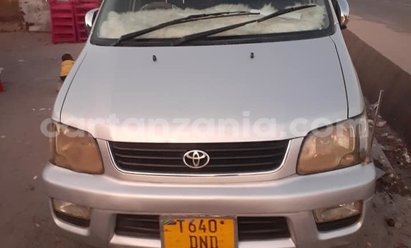 Nunua Ilio tumika Toyota Noah Fedha Gari ndani ya Dar es Salaam nchini Dar es Salaam Nunua Ilio tumika Toyota Noah Fedha Gari ndani ya Dar es Salaam nchini Dar es Salaam