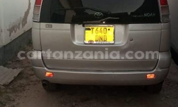 Nunua Ilio tumika Toyota Noah Fedha Gari ndani ya Dar es Salaam nchini Dar es Salaam Nunua Ilio tumika Toyota Noah Fedha Gari ndani ya Dar es Salaam nchini Dar es Salaam