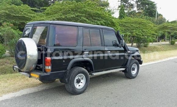Nunua Ilio tumika Toyota Land Cruiser Prado Nyeusi Gari ndani ya Dar es Salaam nchini Dar es Salaam Nunua Ilio tumika Toyota Land Cruiser Prado Nyeusi Gari ndani ya Dar es Salaam nchini Dar es Salaam