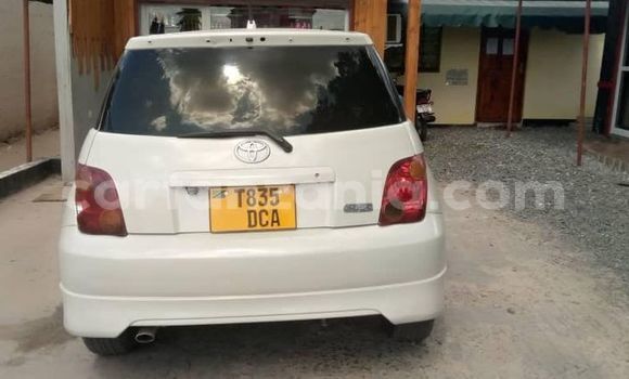 Nunua Ilio tumika Toyota IST Nyeupe Gari ndani ya Dar es Salaam nchini Dar es Salaam Nunua Ilio tumika Toyota IST Nyeupe Gari ndani ya Dar es Salaam nchini Dar es Salaam