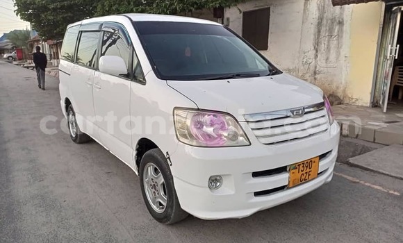 Nunua Ilio tumika Toyota Noah Nyeupe Gari ndani ya Dar es Salaam nchini Dar es Salaam Nunua Ilio tumika Toyota Noah Nyeupe Gari ndani ya Dar es Salaam nchini Dar es Salaam