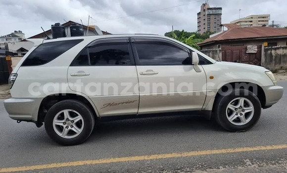Nunua Ilio tumika Toyota Harrier Nyeupe Gari ndani ya Dar es Salaam nchini Dar es Salaam Nunua Ilio tumika Toyota Harrier Nyeupe Gari ndani ya Dar es Salaam nchini Dar es Salaam