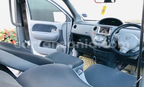 Nunua Ilio tumika Toyota Sienta Bluu Gari ndani ya Dar es Salaam nchini Dar es Salaam Nunua Ilio tumika Toyota Sienta Bluu Gari ndani ya Dar es Salaam nchini Dar es Salaam