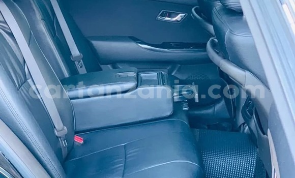 Nunua Ilio tumika Toyota Crown Nyeusi Gari ndani ya Dar es Salaam nchini Dar es Salaam Nunua Ilio tumika Toyota Crown Nyeusi Gari ndani ya Dar es Salaam nchini Dar es Salaam