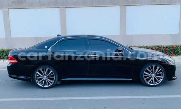 Nunua Ilio tumika Toyota Crown Nyeusi Gari ndani ya Dar es Salaam nchini Dar es Salaam Nunua Ilio tumika Toyota Crown Nyeusi Gari ndani ya Dar es Salaam nchini Dar es Salaam