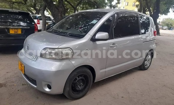 Buy Used Toyota Porte Silver Car in Dar es Salaam in Dar es Salaam Buy Used Toyota Porte Silver Car in Dar es Salaam in Dar es Salaam