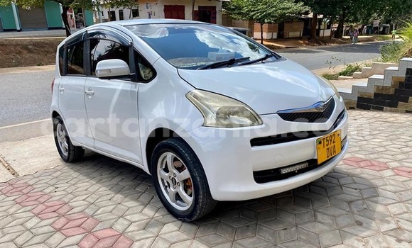 Nunua Ilio tumika Toyota Ractis Nyeupe Gari ndani ya Dar es Salaam nchini Dar es Salaam Nunua Ilio tumika Toyota Ractis Nyeupe Gari ndani ya Dar es Salaam nchini Dar es Salaam