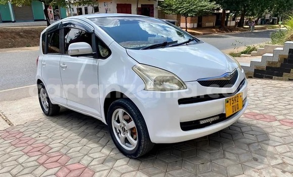 Nunua Ilio tumika Toyota Ractis Nyeupe Gari ndani ya Dar es Salaam nchini Dar es Salaam Nunua Ilio tumika Toyota Ractis Nyeupe Gari ndani ya Dar es Salaam nchini Dar es Salaam