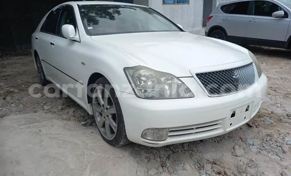 Nunua Ilio tumika Toyota Crown Nyeupe Gari ndani ya Dar es Salaam nchini Dar es Salaam Nunua Ilio tumika Toyota Crown Nyeupe Gari ndani ya Dar es Salaam nchini Dar es Salaam
