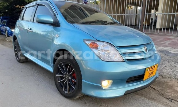 Buy Used Toyota IST Blue Car in Dar es Salaam in Dar es Salaam