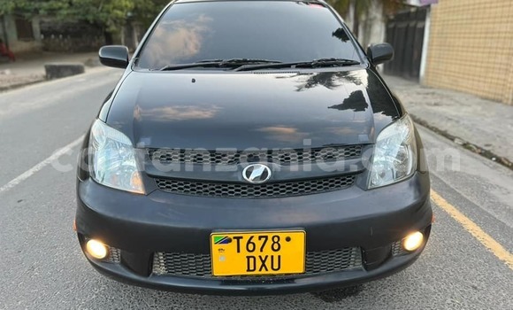 Buy Used Toyota IST Black Car in Dar es Salaam in Dar es Salaam