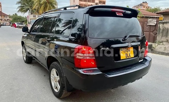 Nunua Ilio tumika Toyota Kluger Nyeusi Gari ndani ya Dar es Salaam nchini Dar es Salaam Nunua Ilio tumika Toyota Kluger Nyeusi Gari ndani ya Dar es Salaam nchini Dar es Salaam