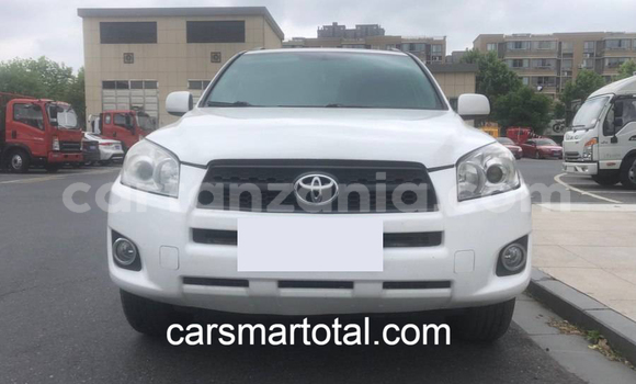 Buy Used Toyota RAV4 White Car in Bukene in Tabora Buy Used Toyota RAV4 White Car in Bukene in Tabora