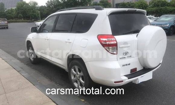 Buy Used Toyota RAV4 White Car in Bukene in Tabora Buy Used Toyota RAV4 White Car in Bukene in Tabora