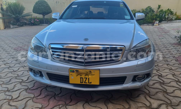 Buy Used Mercedes-Benz C250 coupe Silver Car in Dar es Salaam in Dar es Salaam
