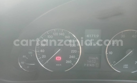 Nunua Ilio tumika Mercedes-Benz C180 coupe Fedha Gari ndani ya Dar es Salaam nchini Dar es Salaam Nunua Ilio tumika Mercedes-Benz C180 coupe Fedha Gari ndani ya Dar es Salaam nchini Dar es Salaam