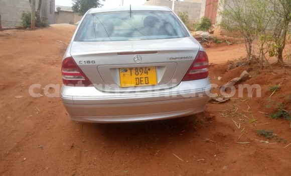 Nunua Ilio tumika Mercedes-Benz C180 coupe Fedha Gari ndani ya Dar es Salaam nchini Dar es Salaam Nunua Ilio tumika Mercedes-Benz C180 coupe Fedha Gari ndani ya Dar es Salaam nchini Dar es Salaam