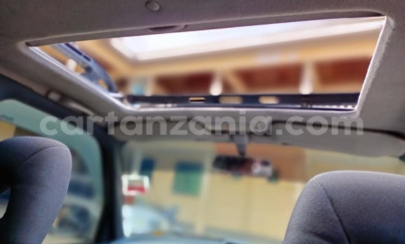 Buy Used Toyota RAV4 Silver Car in Dar es Salaam in Dar es Salaam Buy Used Toyota RAV4 Silver Car in Dar es Salaam in Dar es Salaam