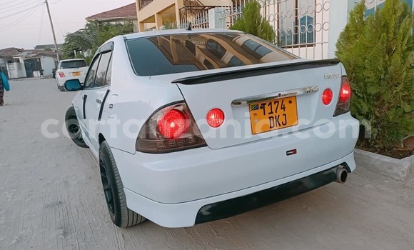 Nunua Ilio tumika Toyota Altezza Nyeupe Gari ndani ya Dar es Salaam nchini Dar es Salaam Nunua Ilio tumika Toyota Altezza Nyeupe Gari ndani ya Dar es Salaam nchini Dar es Salaam