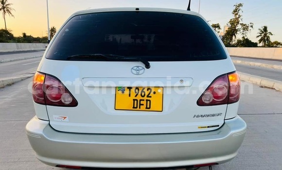 Buy Used Toyota Harrier White Car in Dar es Salaam in Dar es Salaam Buy Used Toyota Harrier White Car in Dar es Salaam in Dar es Salaam