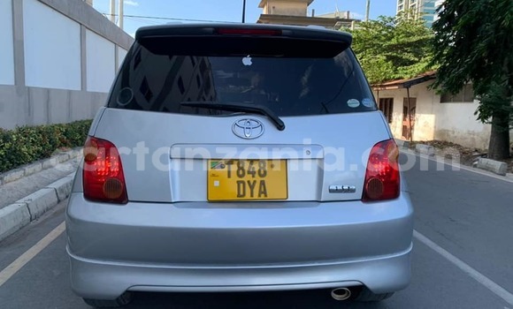 Buy Used Toyota IST Silver Car in Dar es Salaam in Dar es Salaam Buy Used Toyota IST Silver Car in Dar es Salaam in Dar es Salaam