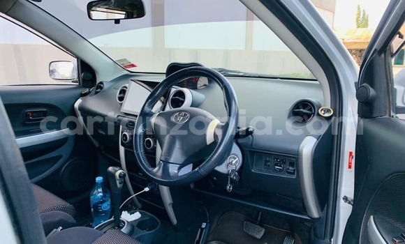 Buy Used Toyota IST Silver Car in Dar es Salaam in Dar es Salaam Buy Used Toyota IST Silver Car in Dar es Salaam in Dar es Salaam