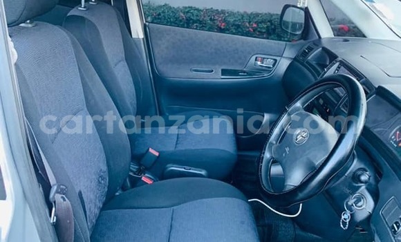 Buy Used Toyota Spacio Silver Car in Dar es Salaam in Dar es Salaam Buy Used Toyota Spacio Silver Car in Dar es Salaam in Dar es Salaam