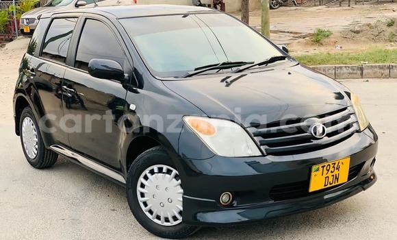 Buy Used Toyota IST Black Car in Dar es Salaam in Dar es Salaam