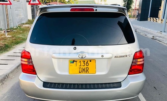 Nunua Ilio tumika Toyota Kluger Fedha Gari ndani ya Dar es Salaam nchini Dar es Salaam Nunua Ilio tumika Toyota Kluger Fedha Gari ndani ya Dar es Salaam nchini Dar es Salaam
