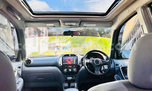 Nunua Ilio tumika Toyota RAV4 Nyeusi Gari ndani ya Dar es Salaam nchini Dar es Salaam Nunua Ilio tumika Toyota RAV4 Nyeusi Gari ndani ya Dar es Salaam nchini Dar es Salaam