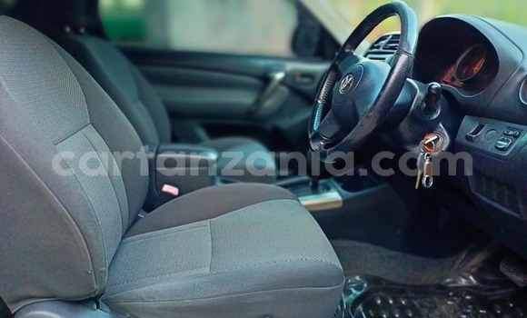 Buy Used Toyota RAV4 Silver Car in Dar es Salaam in Dar es Salaam Buy Used Toyota RAV4 Silver Car in Dar es Salaam in Dar es Salaam