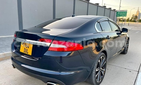 Nunua Ilio tumika Jaguar XE Bluu Gari ndani ya Dar es Salaam nchini Dar es Salaam Nunua Ilio tumika Jaguar XE Bluu Gari ndani ya Dar es Salaam nchini Dar es Salaam