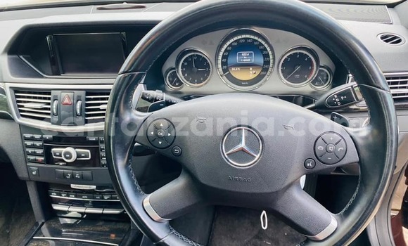 Buy Used Mercedes‒Benz E-klasse Other Car in Dar es Salaam in Dar es Salaam Buy Used Mercedes‒Benz E-klasse Other Car in Dar es Salaam in Dar es Salaam