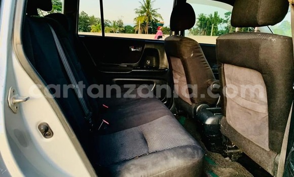 Nunua Ilio tumika Toyota Kluger Fedha Gari ndani ya Dar es Salaam nchini Dar es Salaam Nunua Ilio tumika Toyota Kluger Fedha Gari ndani ya Dar es Salaam nchini Dar es Salaam