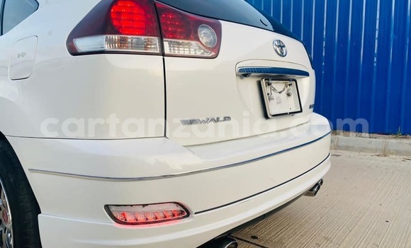 Nunua Ilio tumika Toyota Harrier Nyeupe Gari ndani ya Dar es Salaam nchini Dar es Salaam Nunua Ilio tumika Toyota Harrier Nyeupe Gari ndani ya Dar es Salaam nchini Dar es Salaam
