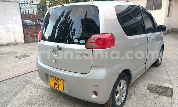 Buy Used Toyota Porte Silver Car in Dar es Salaam in Dar es Salaam Buy Used Toyota Porte Silver Car in Dar es Salaam in Dar es Salaam
