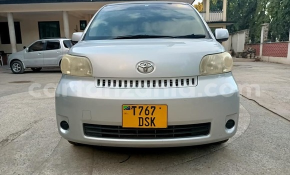 Buy Used Toyota Porte Silver Car in Dar es Salaam in Dar es Salaam Buy Used Toyota Porte Silver Car in Dar es Salaam in Dar es Salaam