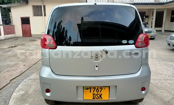 Buy Used Toyota Porte Silver Car in Dar es Salaam in Dar es Salaam Buy Used Toyota Porte Silver Car in Dar es Salaam in Dar es Salaam
