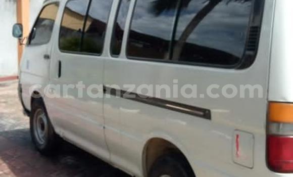 Buy Used Toyota Hiace White Car in Dar es Salaam in Dar es Salaam Buy Used Toyota Hiace White Car in Dar es Salaam in Dar es Salaam