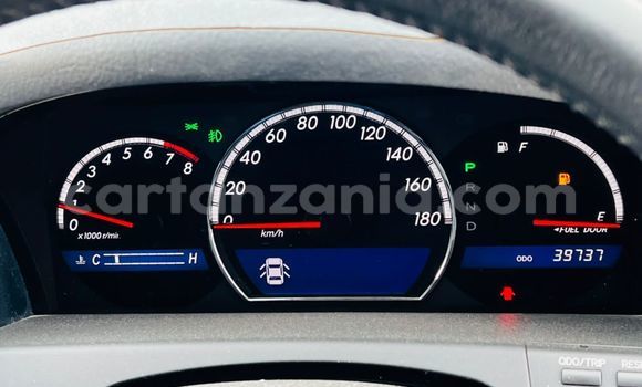 Buy Import Toyota Crown White Car in Dar es Salaam in Dar es Salaam Buy Import Toyota Crown White Car in Dar es Salaam in Dar es Salaam